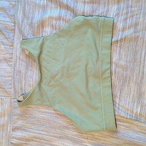 High neck energy bra